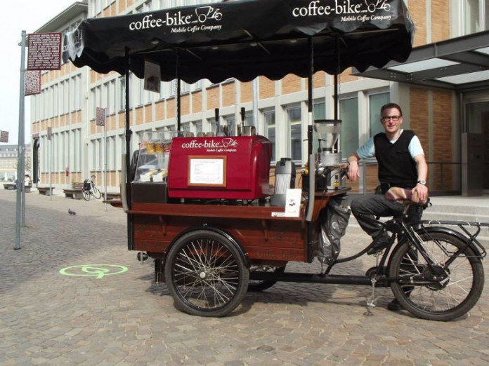 Stefan Kienler mit seinem coffee-bike reichte Klage beim Verwaltungsgericht Karlsruhe ein. Er will seinen Traum verwirklichen.